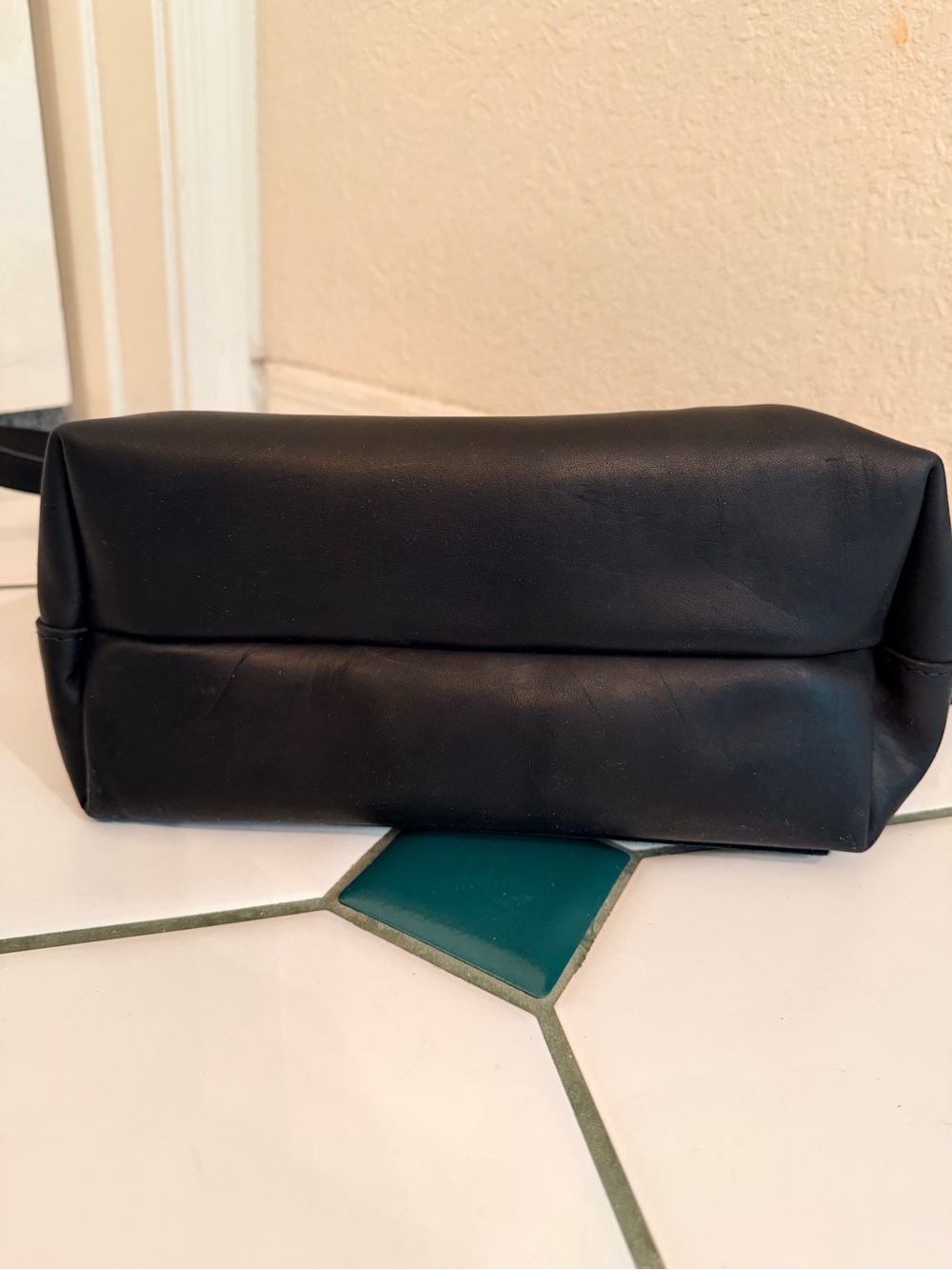 Portland Leather Black Leather Tote with Gold Hardware - Picture 3 of 7